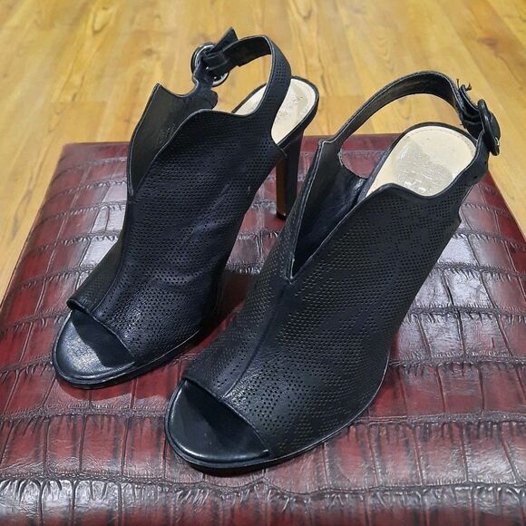 Vince Camuto Nattey2 Black Perforated Leather Peep Toe Slingback Heel Size 9.5M - Picture 3 of 8